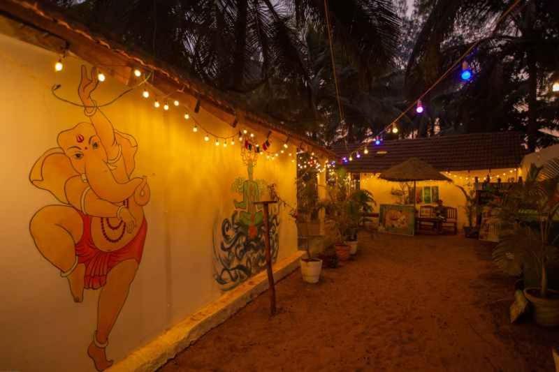 Kranti Yoga Tradition - Beach Resort Patnem Beach ภายนอก รูปภาพ