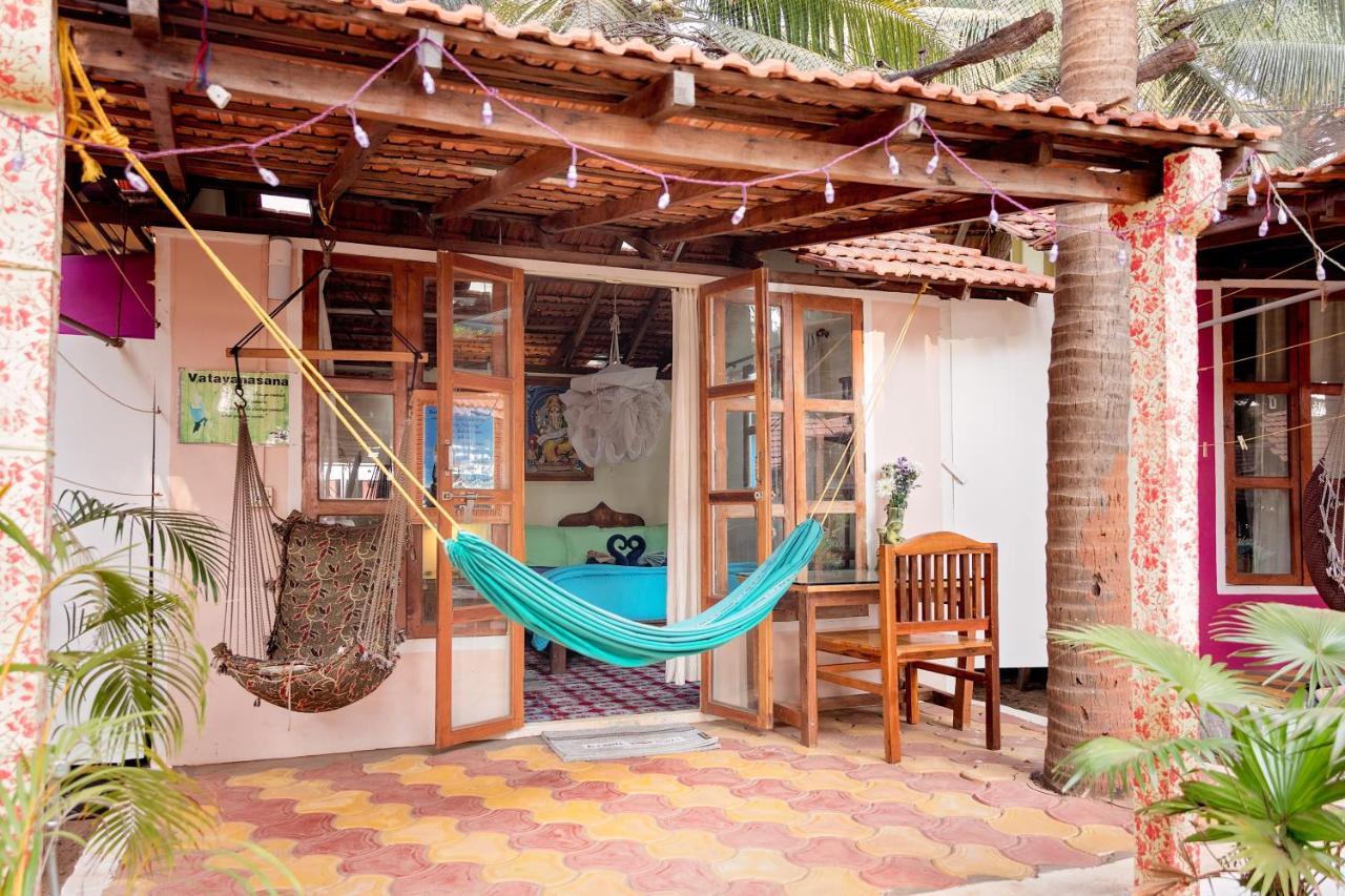 Kranti Yoga Tradition - Beach Resort Patnem Beach ภายนอก รูปภาพ